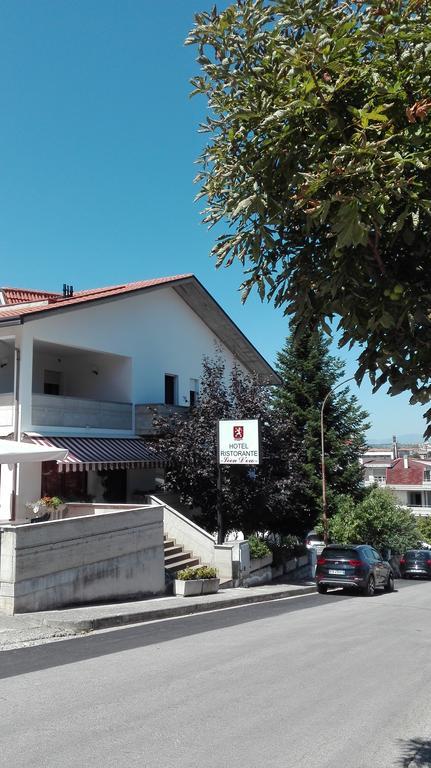 Hotel Leon D'Oro Castel Frentano エクステリア 写真